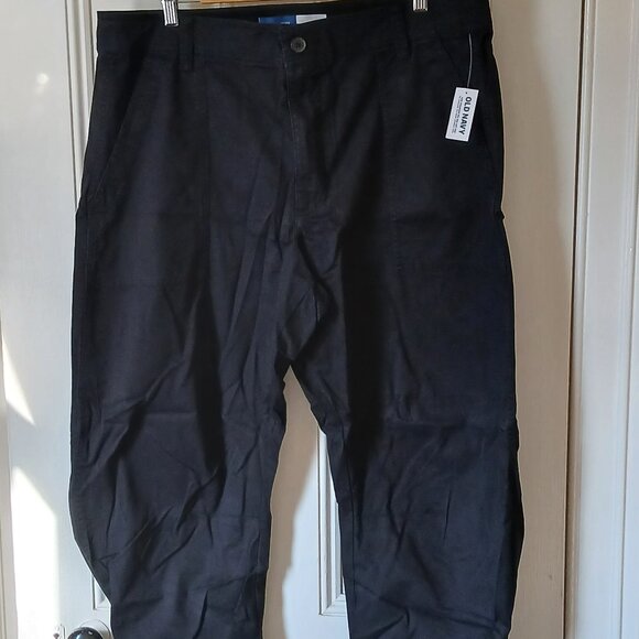 Old Navy Pants - Old Navy Barrel mid rise twill pants black size 16 new with tags